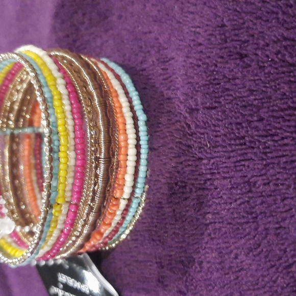 Multi-colored Bracelet&Earrings - Picture 3 of 7